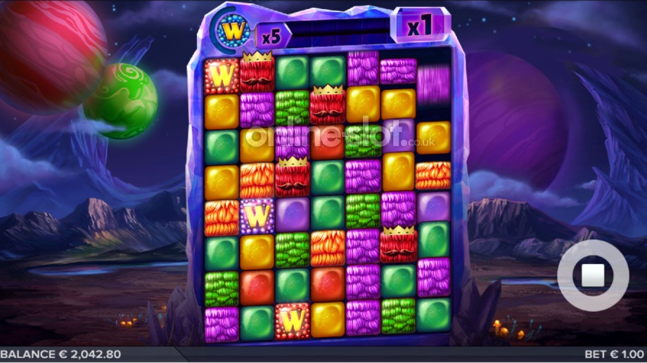 cluster slide slot base game
