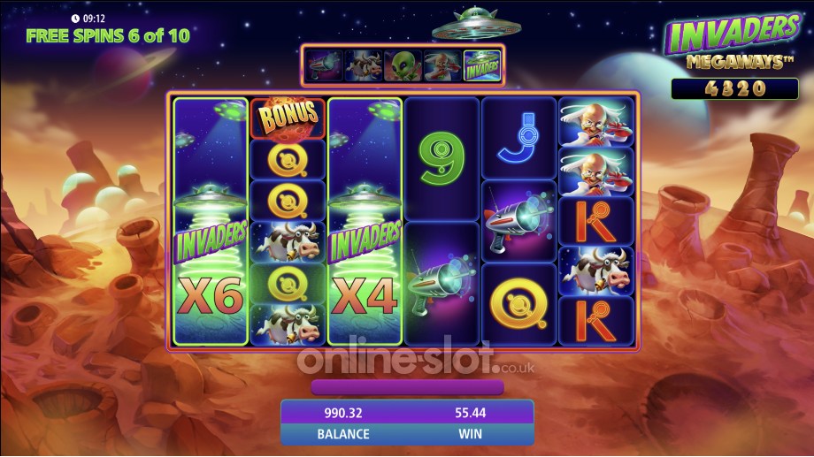invaders megaways slot free spins feature