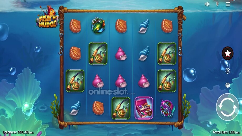 fish n nudge slot base game